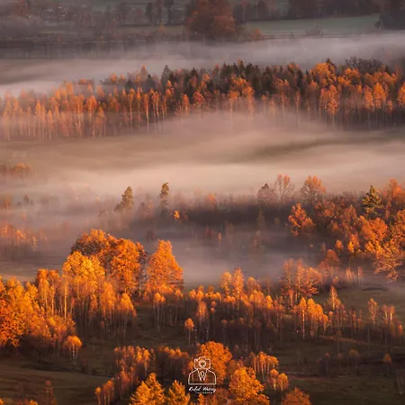 W Karkonoszach Пеховице